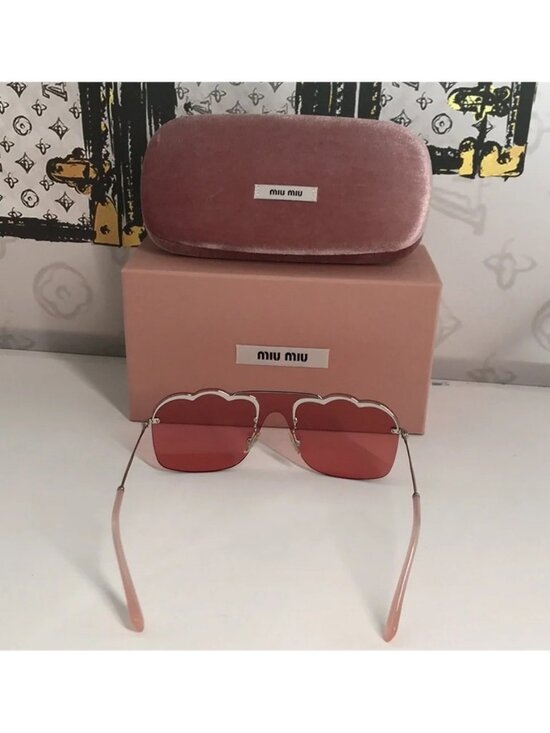 New Authentic Miu Miu Cloud Aviator Sunglasses – Modern Designer Statement